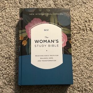 NIV Woman's Study Bible